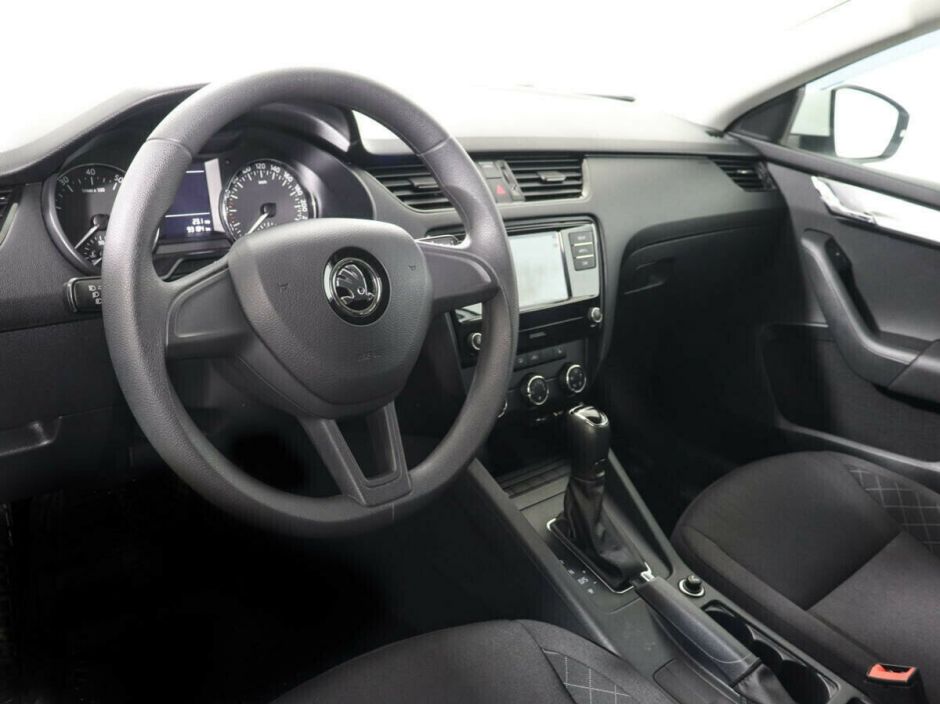 Skoda Octavia, 1.6 л, АТ, 2019 фото 7