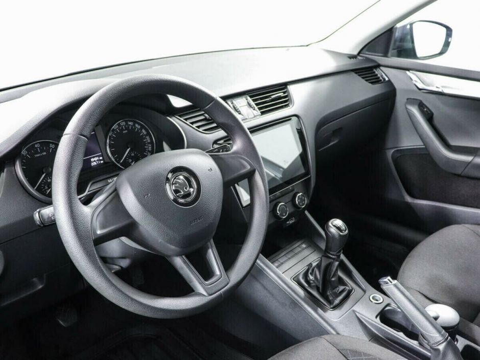 Skoda Octavia, 1.6 л, МТ, 2017 фото 9