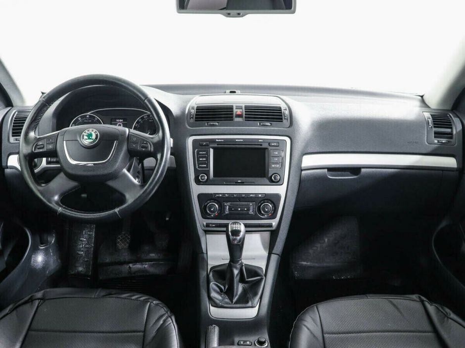 Skoda Octavia, 1.8 л, МТ, 2010 фото 8