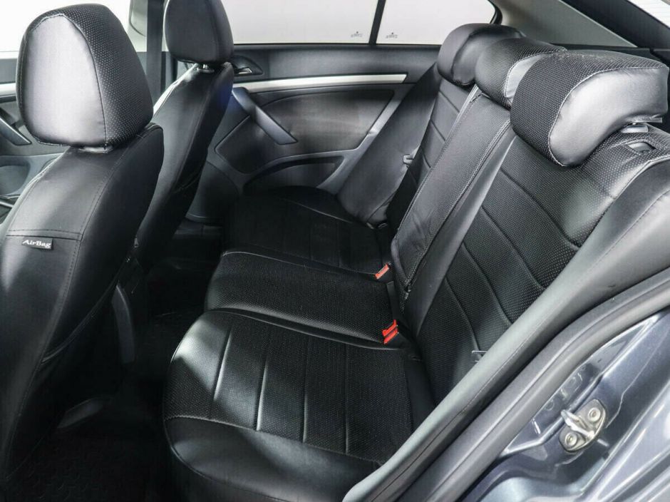 Skoda Octavia, 1.8 л, МТ, 2010 фото 2