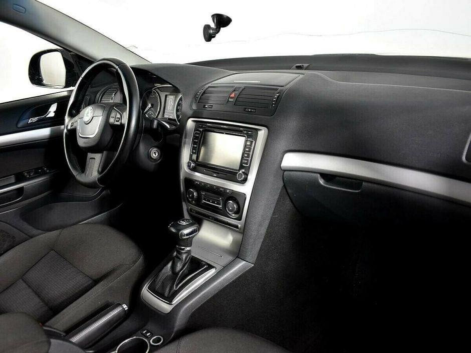 Skoda Octavia, 1.4 л, Робот, 2011 фото 2