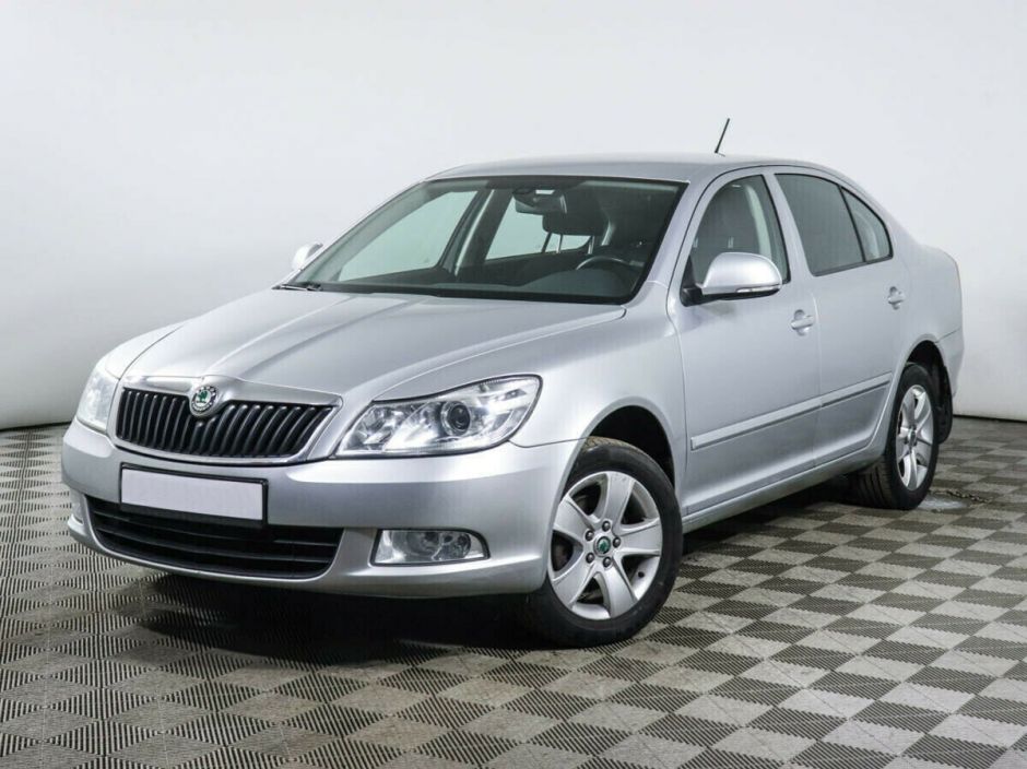 Skoda Octavia, 1.8 л, Робот, 2011 фото 3