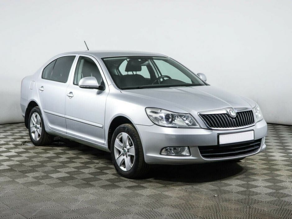 Skoda Octavia, 1.8 л, Робот, 2011 фото 4