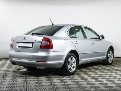 Skoda Octavia, 1.8 л, РКПП, 2011 фото 5