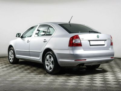 Skoda Octavia, 1.8 л, РКПП, 2011 фото 6