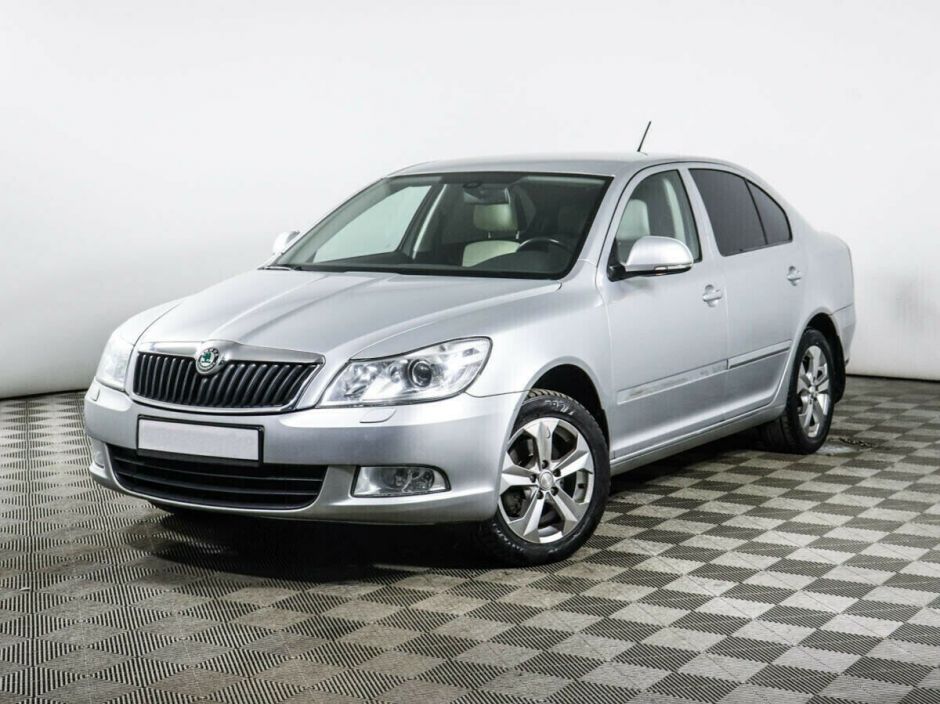 Skoda Octavia, 1.8 л, АТ, 2012 фото 3
