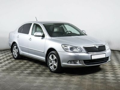 Skoda Octavia, 1.8 л, АКПП, 2012 фото 4