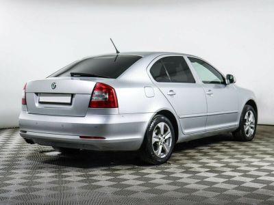 Skoda Octavia, 1.8 л, АКПП, 2012 фото 5