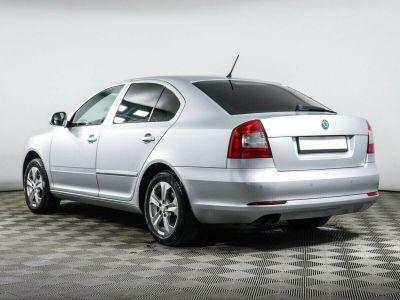 Skoda Octavia, 1.8 л, АКПП, 2012 фото 6