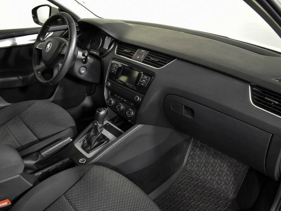 Skoda Octavia, 1.4 л, Робот, 2015 фото 2