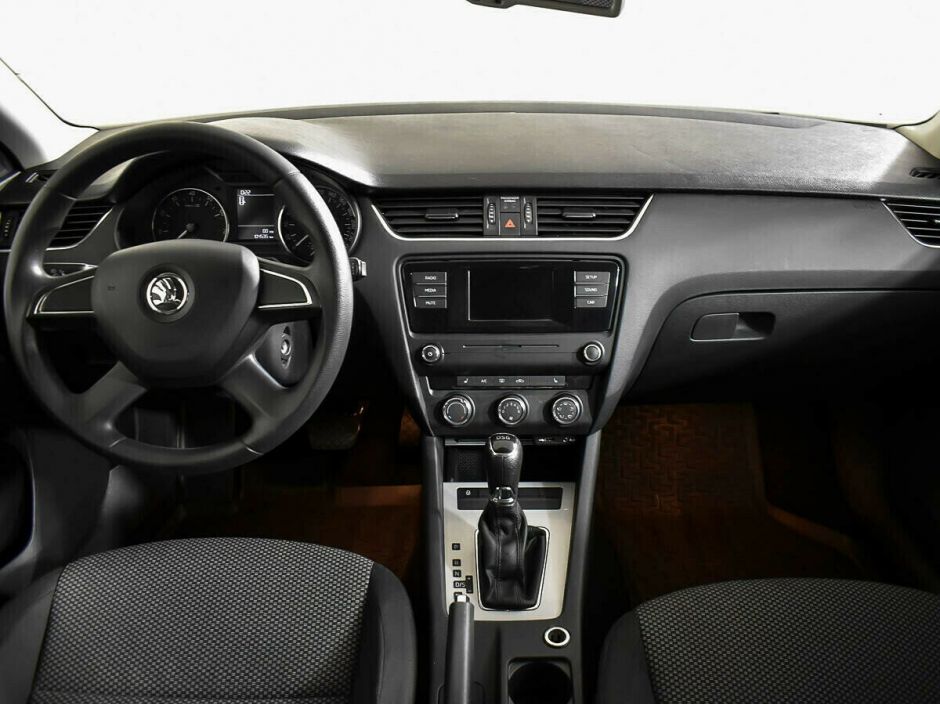 Skoda Octavia, 1.4 л, Робот, 2015 фото 1