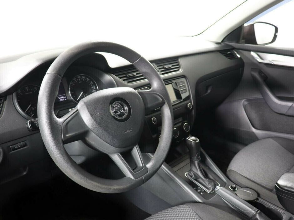 Skoda Octavia, 1.6 л, АТ, 2016 фото 7