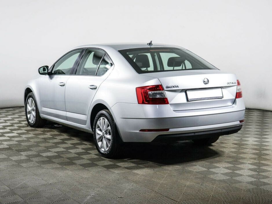 Skoda Octavia Импорт, 1.5 л, Робот, 2017 фото 6