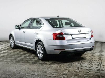 Skoda Octavia Импорт, 1.5 л, РКПП, 2017 фото 6