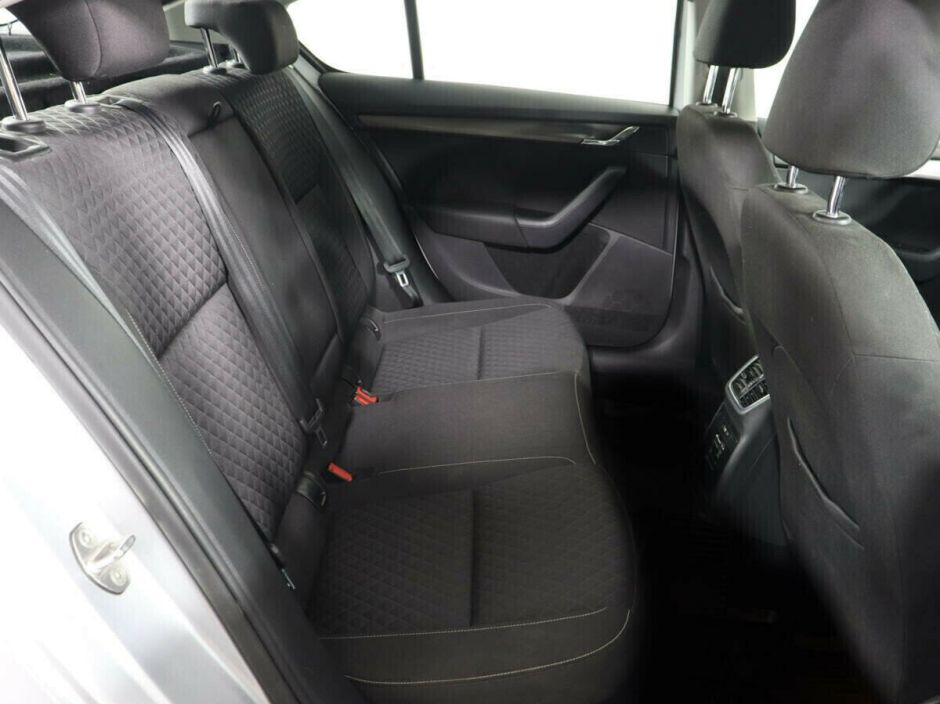 Skoda Octavia Импорт, 1.5 л, Робот, 2017 фото 8