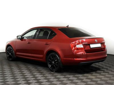 Skoda Octavia Импорт, 1.5 л, РКПП, 2019 фото 5