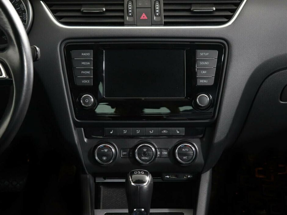 Skoda Octavia Импорт, 1.5 л, Робот, 2018 фото 2