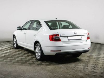 Skoda Octavia, 1.6 л, АКПП, 2018 фото 5