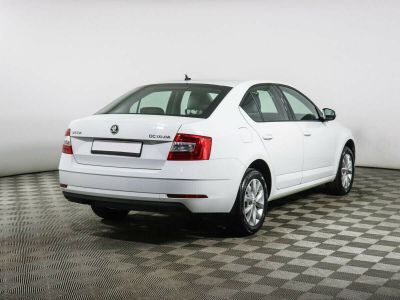 Skoda Octavia, 1.6 л, АКПП, 2018 фото 6