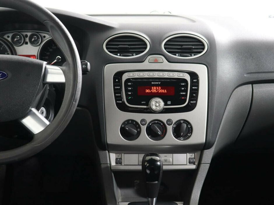 Ford Focus, 1.6 л, АТ, 2011 фото 9