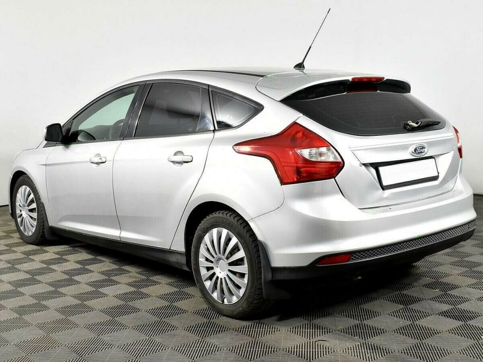 Ford Focus, 1.6 л, МТ, 2011 фото 5