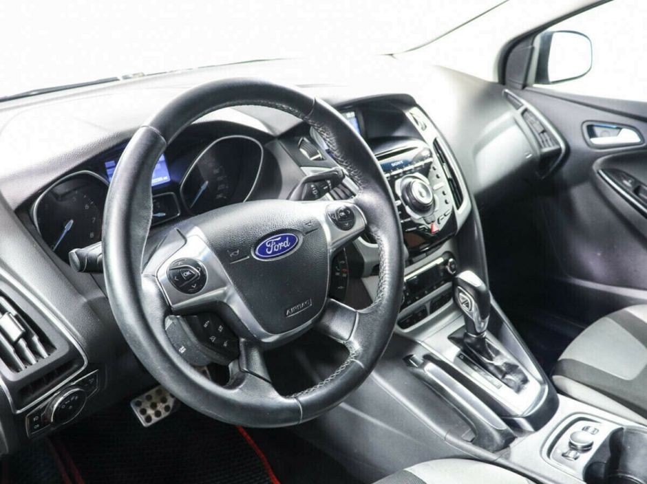 Ford Focus, 2.0 л, Робот, 2012 фото 7