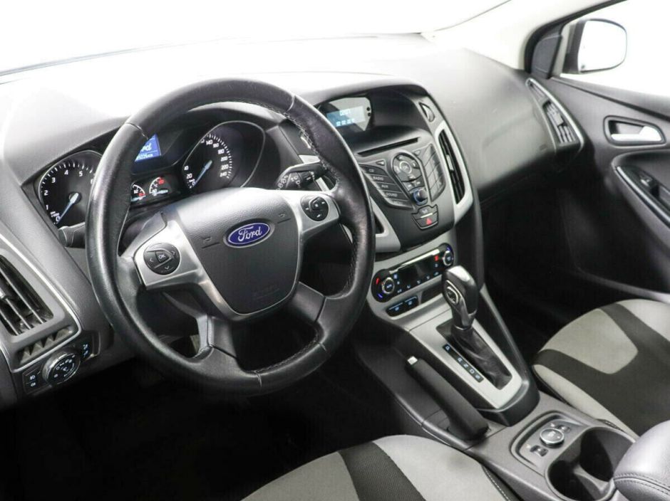 Ford Focus, 1.6 л, Робот, 2014 фото 7