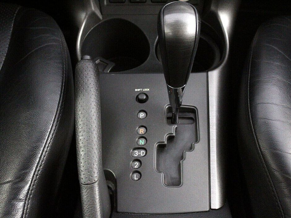 Toyota RAV4, 2.5 л, АТ, 2012 фото 2