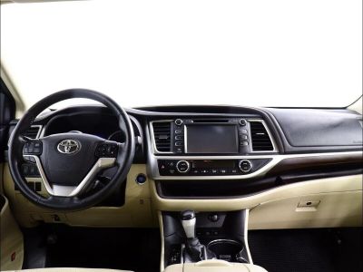 Toyota Highlander, 3.5 л, АКПП, 2015 фото 6