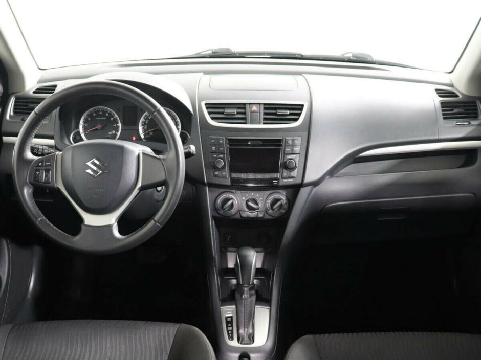 Suzuki Swift, 1.2 л, АТ, 2011 фото 8