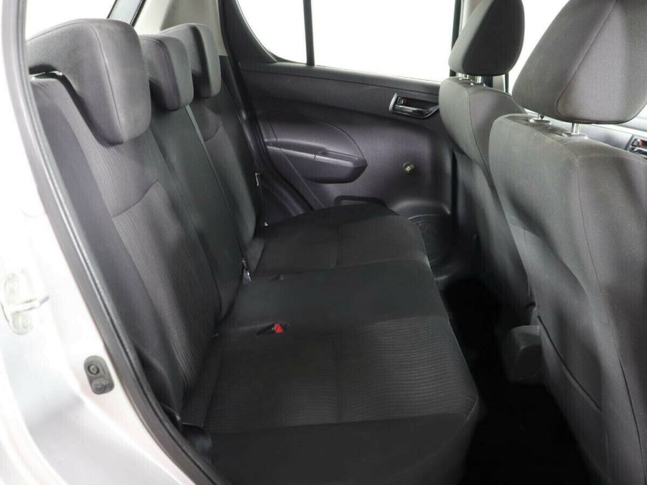 Suzuki Swift, 1.2 л, АТ, 2012 фото 1