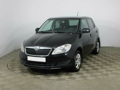 Skoda Fabia, 1.2 л, МКПП, 2012 фото 3