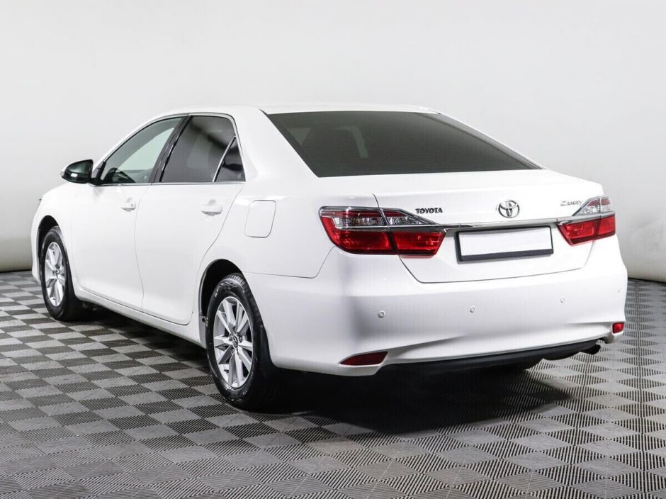 Toyota Camry, 2.0 л, АТ, 2015 фото 6