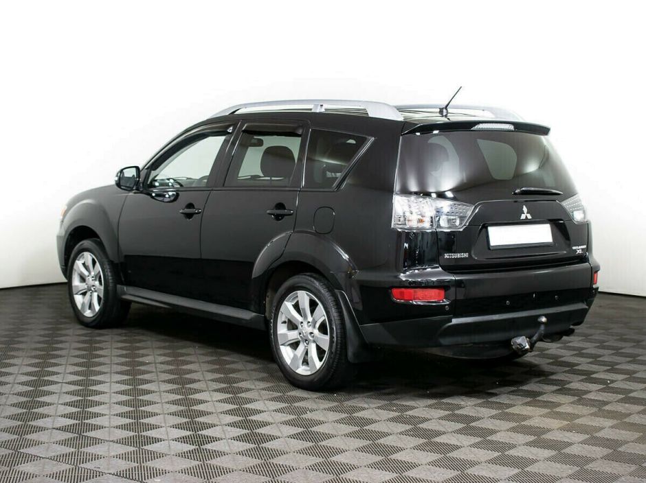 Mitsubishi Outlander, 2.0 л, Вариатор, 2010 фото 6