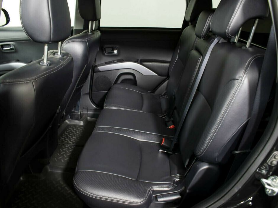 Mitsubishi Outlander, 2.0 л, Вариатор, 2010 фото 8