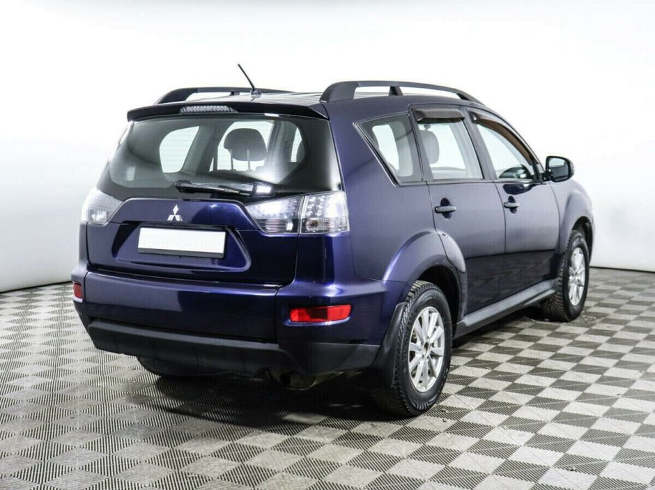 Mitsubishi Outlander, 2.0 л, Вариатор, 2010 фото 6