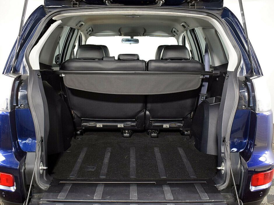 Mitsubishi Outlander, 2.4 л, Вариатор, 2010 фото 1