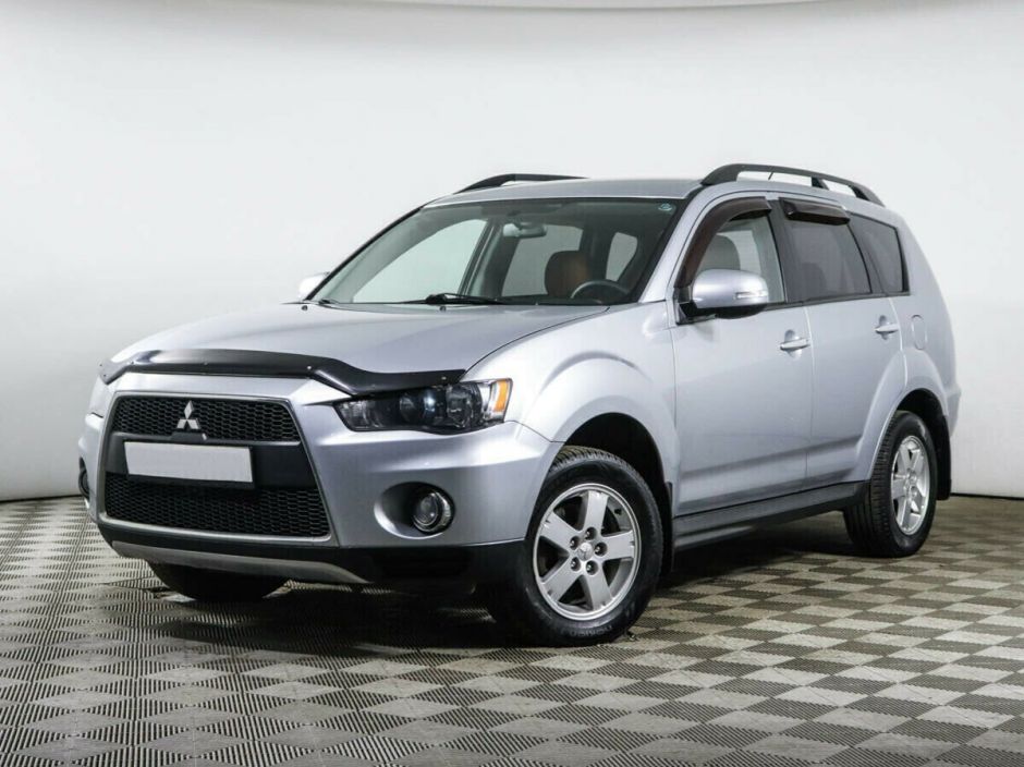 Mitsubishi Outlander, 2.4 л, Вариатор, 2011 фото 3