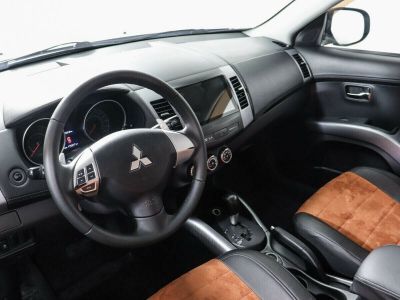 Mitsubishi Outlander, 2.4 л, CVT, 2011 фото 8