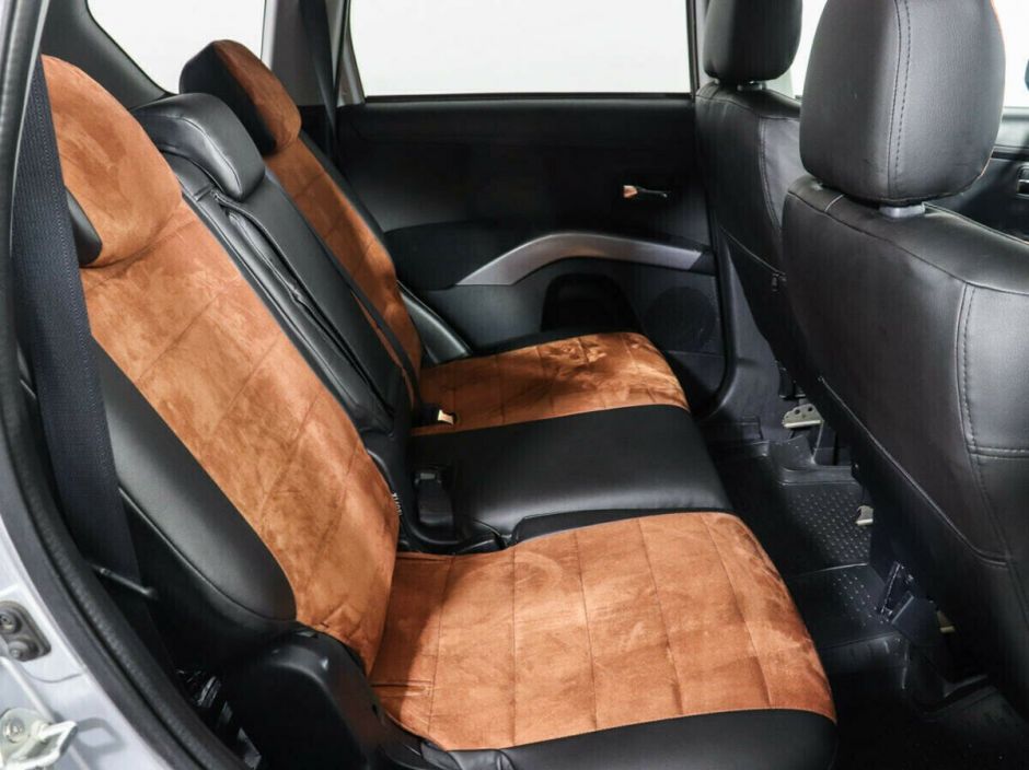 Mitsubishi Outlander, 2.4 л, Вариатор, 2011 фото 9