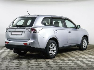 Mitsubishi Outlander, 2.0 л, CVT, 2012 фото 5