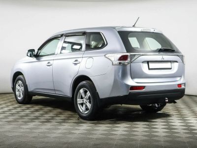 Mitsubishi Outlander, 2.0 л, CVT, 2012 фото 6