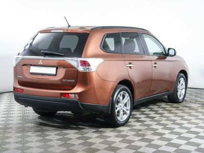 Mitsubishi Outlander, 2.4 л, CVT, 2012 фото 5