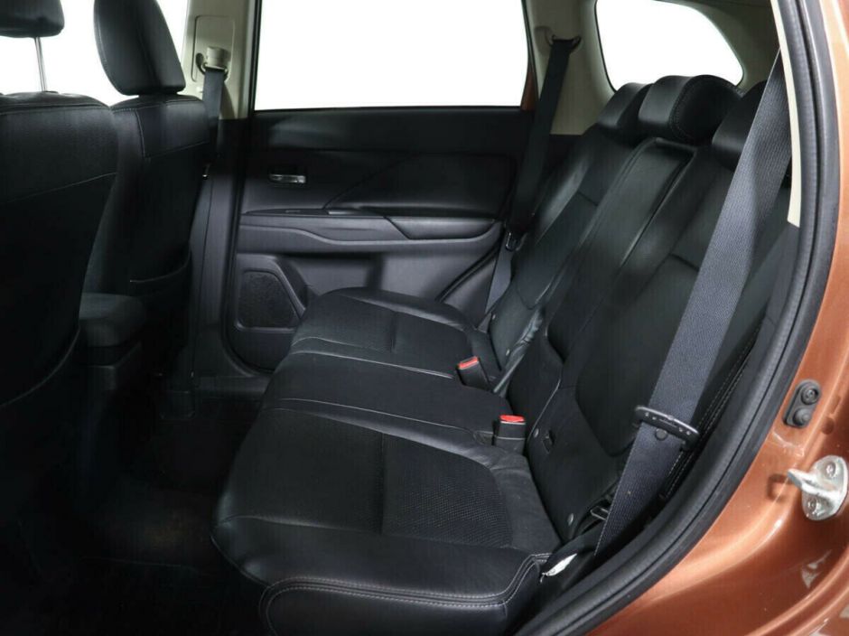 Mitsubishi Outlander, 2.4 л, Вариатор, 2012 фото 8