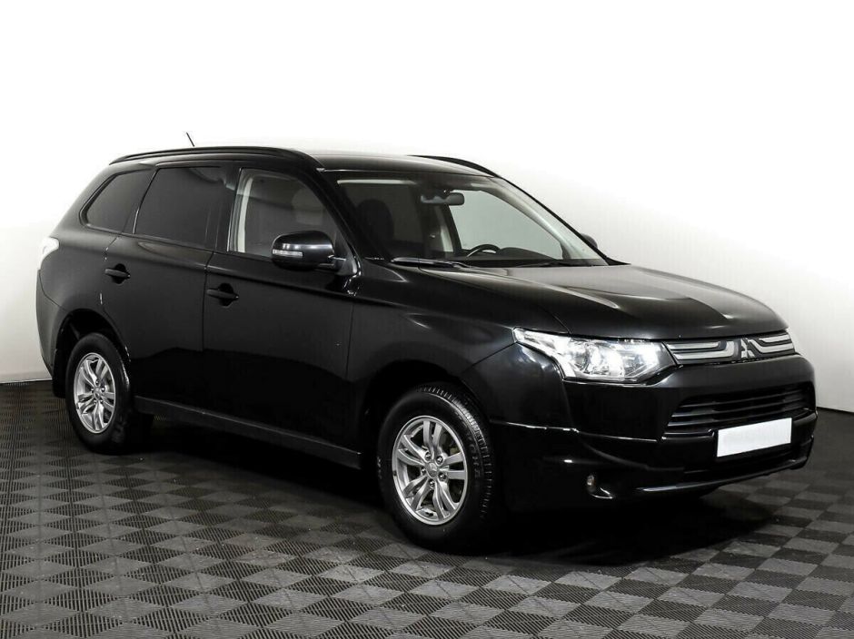 Mitsubishi Outlander, 2.0 л, Вариатор, 2013 фото 4