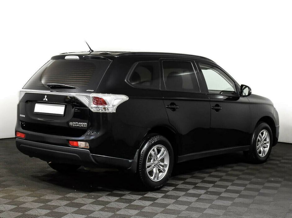 Mitsubishi Outlander, 2.0 л, Вариатор, 2013 фото 6