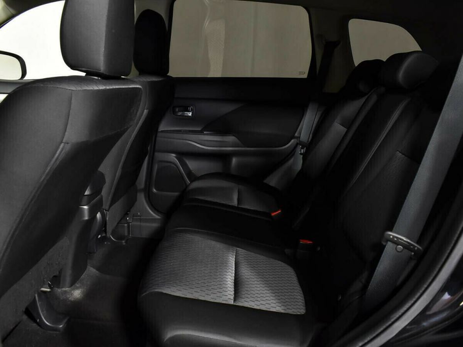 Mitsubishi Outlander, 2.0 л, Вариатор, 2013 фото 8