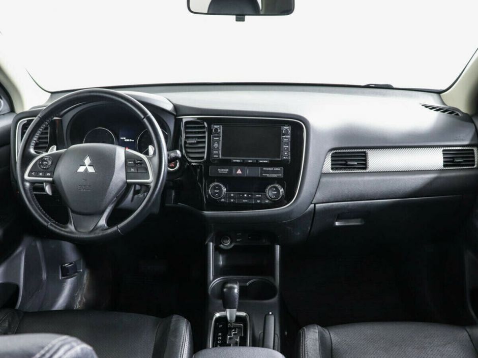 Mitsubishi Outlander, 2.4 л, Вариатор, 2013 фото 7
