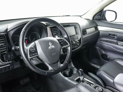 Mitsubishi Outlander, 2.4 л, CVT, 2013 фото 9