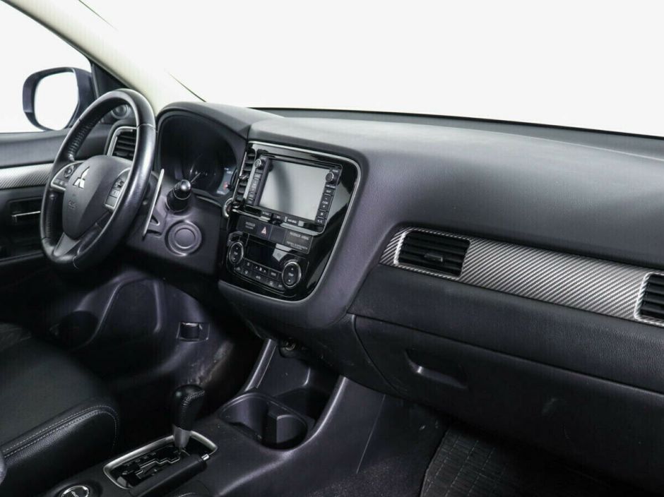 Mitsubishi Outlander, 2.4 л, Вариатор, 2013 фото 2